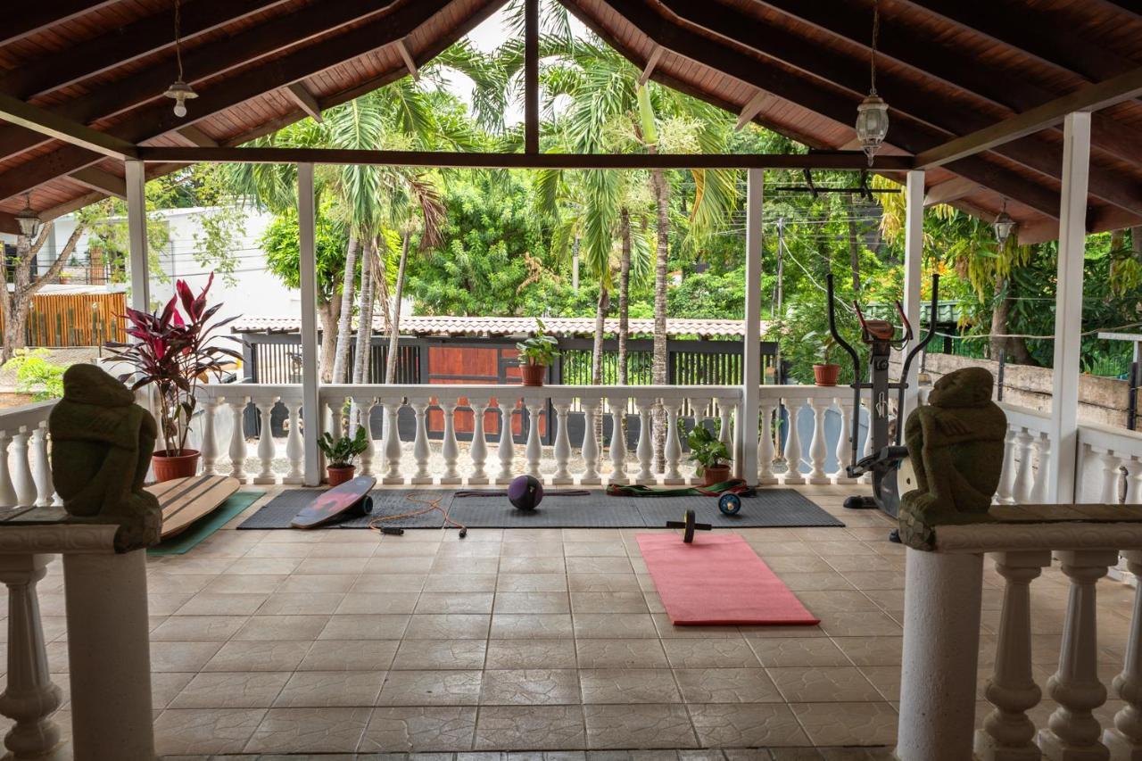 Mai Ke Kai Surf House Hostel Tamarindo Ngoại thất bức ảnh
