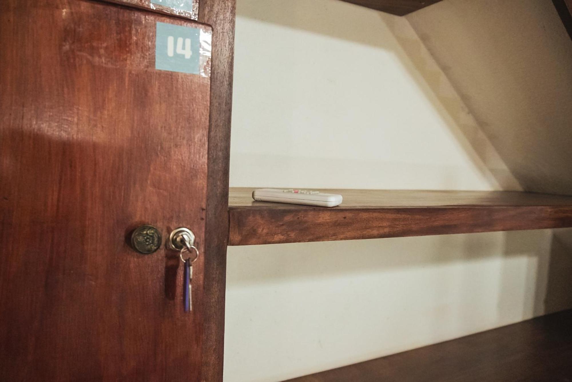 Mai Ke Kai Surf House Hostel Tamarindo Ngoại thất bức ảnh