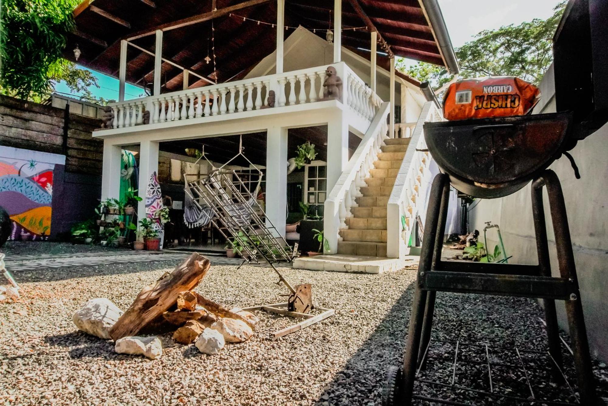 Mai Ke Kai Surf House Hostel Tamarindo Ngoại thất bức ảnh